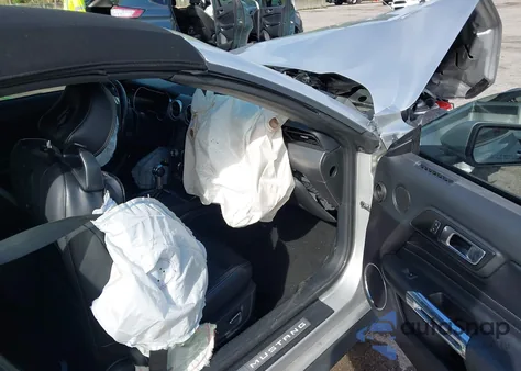 2019 Ford Mustang Ecoboost Premium z USA, uszkodzony, nr VIN 1FATP8UH5K5150995